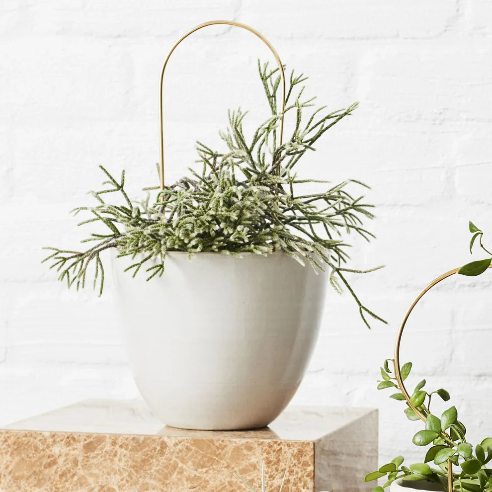 Ivy Muse Brass Plant Stake - Arch